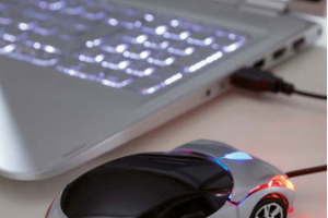 Optická USB myš k pc ve tvaru závodního vozu