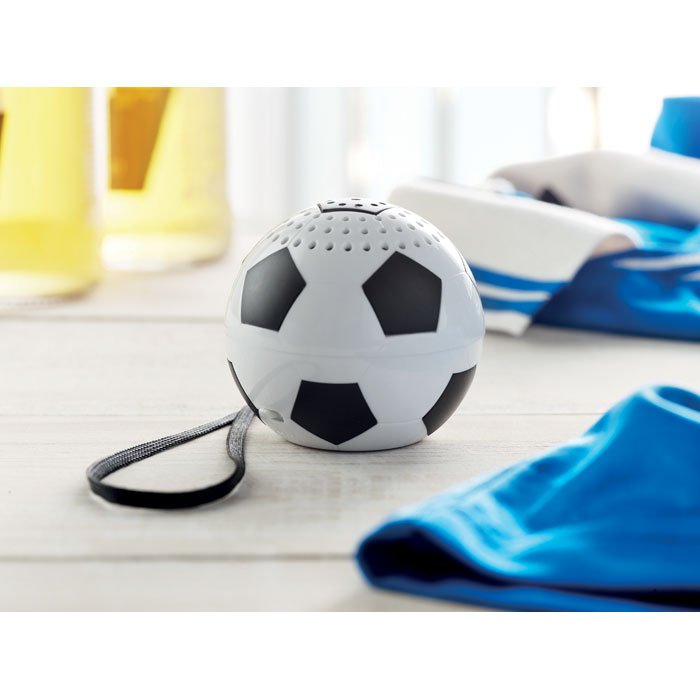 Bluetooth reproduktor ve tvaru fotbalového míče
